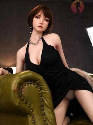  seren-deep v-neckline-7